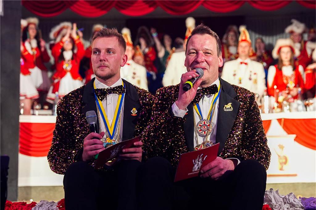 Die SItzungspräsidenten Louis Berthues (links) und Michael Schnell (rechts)