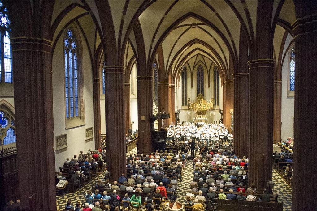 Ostern letzter Gottesdienst: Sixtus-Kirche wird monatelang geschlossen Ein Blick in die Sixtus-Kirche während eines Gottesdienstes