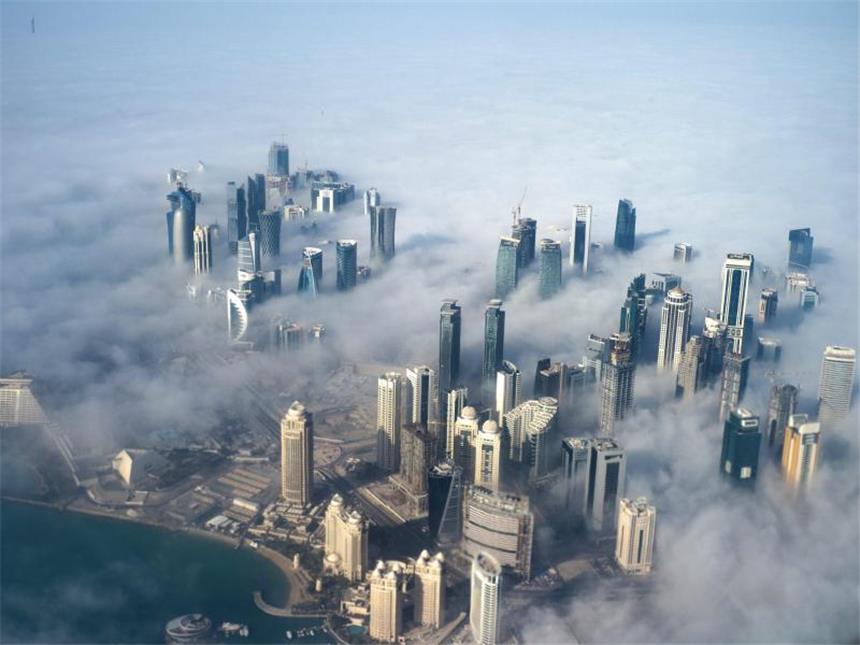 Arabische Staaten scheuen neue Sanktionen gegen Katar Die Skyline der katarischen Hauptstadt Doha. Foto: Yoan Valat