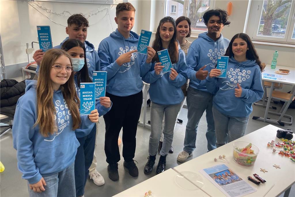 Die Social-Media-AG der Anne-Frank-Gesamtschule stellte sich beim Schulfest vor.