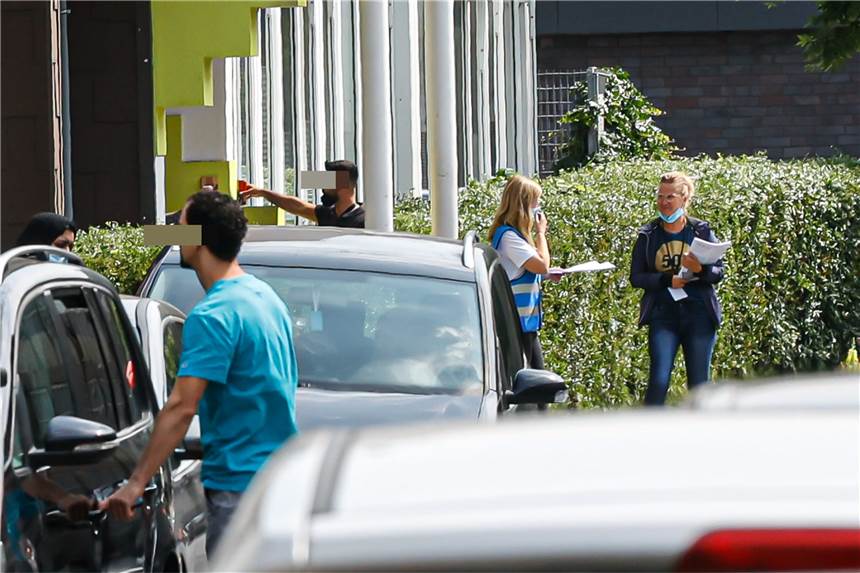 Impfaktion in der Nordstadt: Stadt reagierte auf schlechte Nachfrage Die Sonderimpfaktion am 17.7. vor dem Sozialen Zentrum in der Nordstadt stieß auf nur wenig Interesse.
