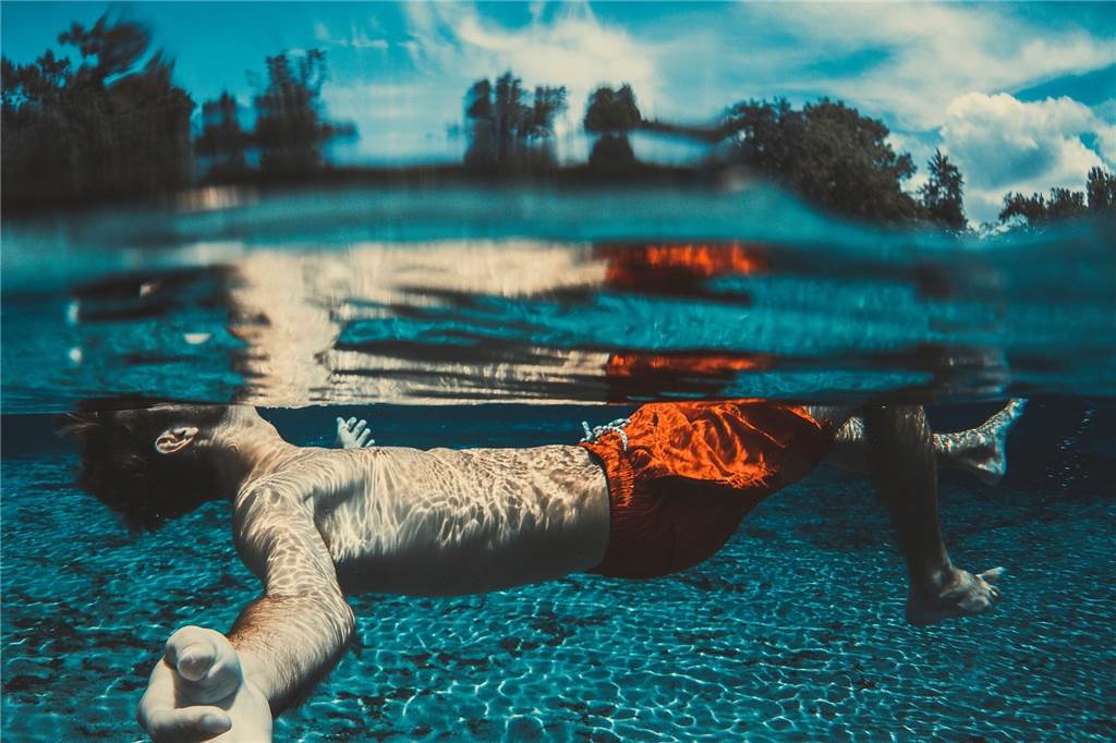 Die Sonne scheint, das Wasser kühlt, die Seele baumelt.