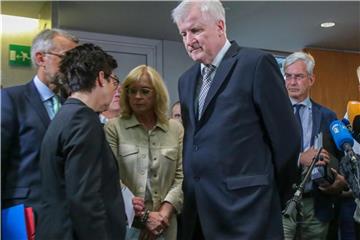 Die Sozialdemokraten fordern von Seehofer eine schonungslose Aufklärung der Vorgänge im Bundesamt für Migration und Flüchtlinge (Bamf). Foto: Wolfgang Kumm