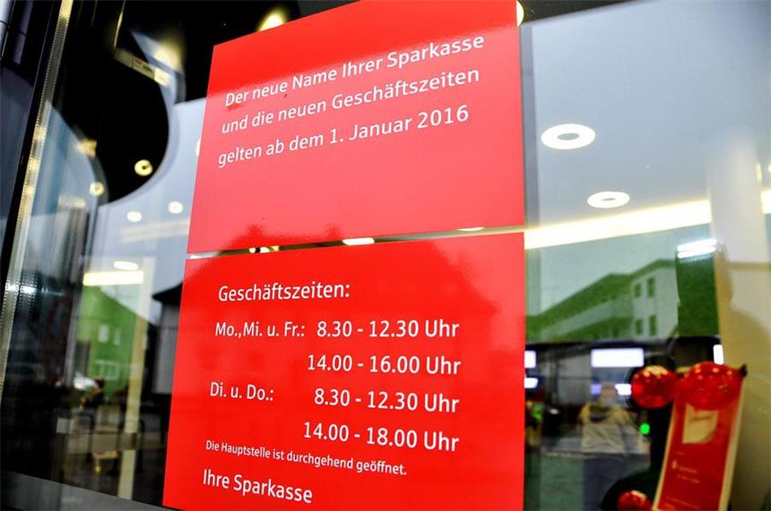 Nur wenig Veränderungen nach der Bankenfusion Die Sparkasse an der Lippe hat auch in Selm neue Geschäftszeiten.