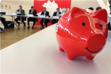 Die Sparkasse Westmünsterland hat Daten zum Konjunkturbarometer in ihrem Einzugsbereich veröffentlicht. Die Unternehmen stehen weiterhin stark dar. Es sind aber einige Unwägbarkeiten in Sicht.