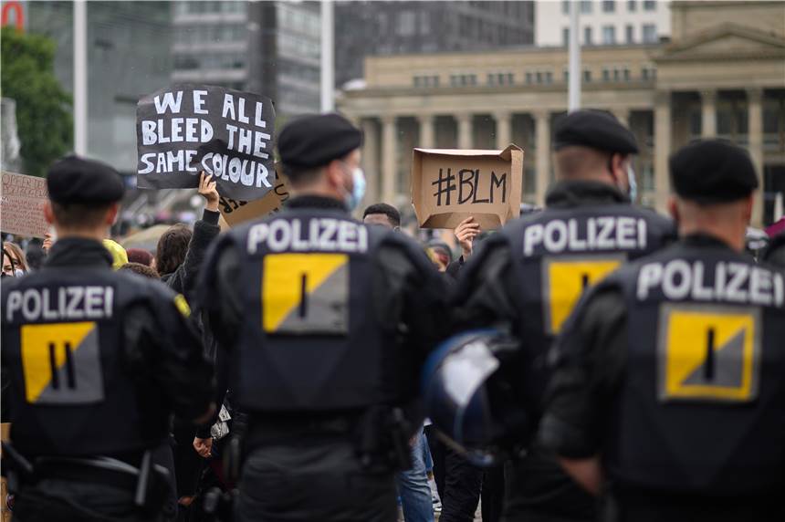 Rassismus in der Polizei: Türkische Gemeinde unterstützt SPD-Chefin Esken Die SPD-Vorsitzende Saskia Esken hat von einem latenten Rassismus-Problem in der deutschen Polizei gesprochen.
