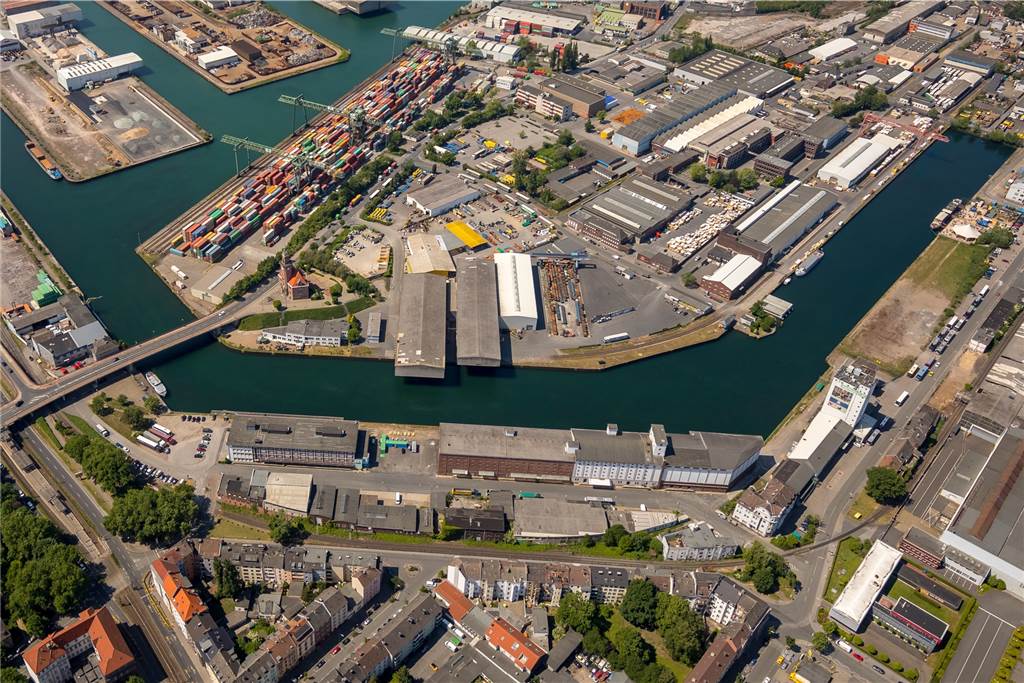 Die Speicherstraße soll in den kommenden zehn Jahren komplett umgestaltet werden, ein neues Quartier soll entstehen. Die Hafen-AG-Zentrale (unten rechts in der Ecke) soll dafür abgerissen werden.