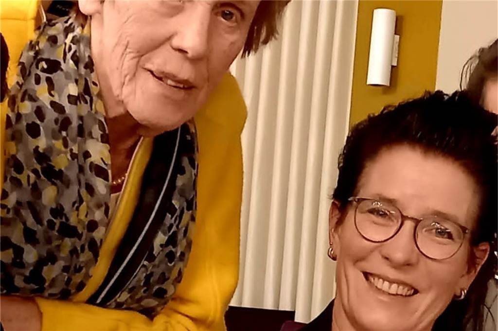 „Berti“ aus Legden reist mit leichtem Gepäck ins Ahrtal Die Spenderin Elisabeth Merschkötter zusammen mit ihrer Tochter Angelika Thier. Statt Geschenken hatte sie sich zum 80. eine Unterstützung für die Hochwasser-Opfer im Ahrtal gewünscht.