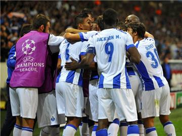 Die Spieler vom FC Porto feiern den Sieg über Lille. Foto: Nicolas Bouvy