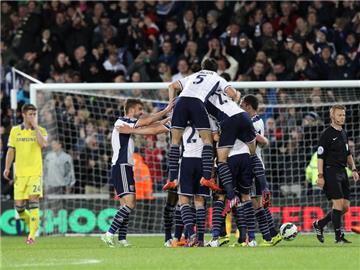 Die Spieler von West Bromwich Albion feiern einen haushohenSieg über Meister Chelsea. Foto: Lindsey Parnaby