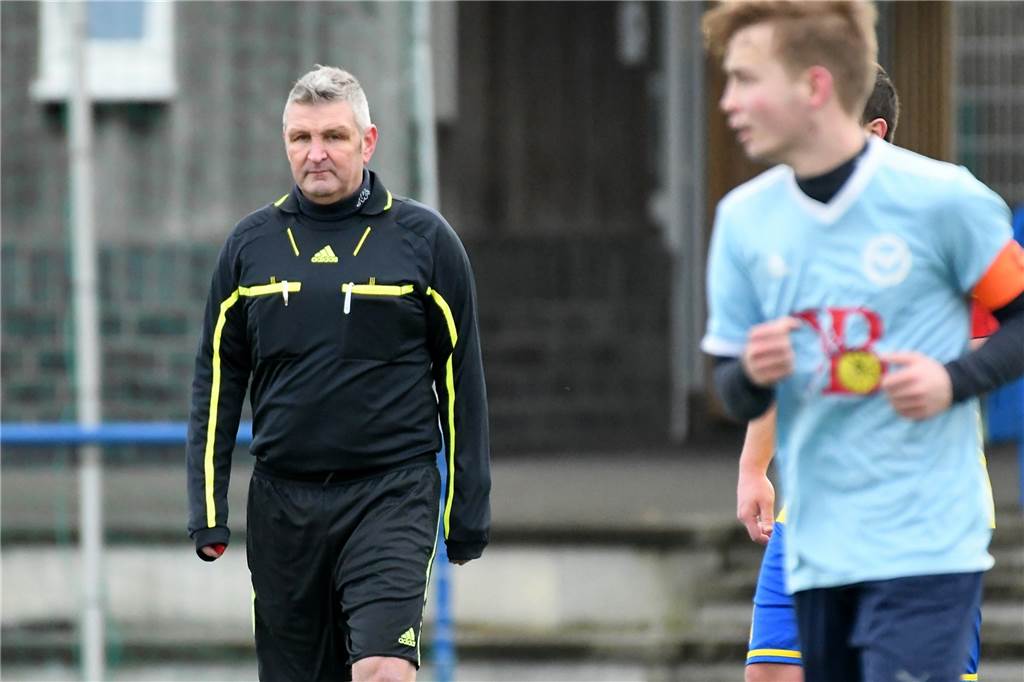 Die Spvg Schwerin II (Kreisliga B) musste sich in ihrem ersten Testspiel des Neuen Jahres dem Team von BW Huckarde II, Neunter der Dortmunder Kreisliga B1, mit 0:2 geschlagen geben. Zur Pause hatte es noch 0:0 gestanden.