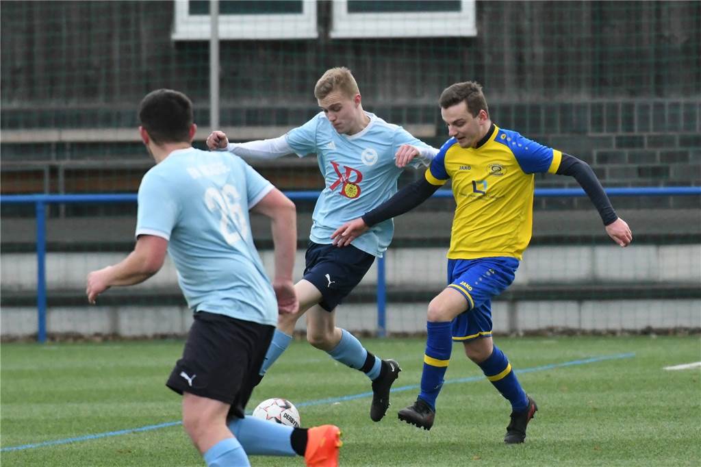 Die Spvg Schwerin II (Kreisliga B) musste sich in ihrem ersten Testspiel des Neuen Jahres dem Team von BW Huckarde II, Neunter der Dortmunder Kreisliga B1, mit 0:2 geschlagen geben. Zur Pause hatte es noch 0:0 gestanden.
