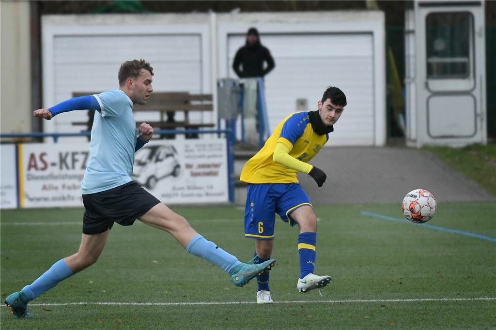Die Spvg Schwerin II (Kreisliga B) musste sich in ihrem ersten Testspiel des Neuen Jahres dem Team von BW Huckarde II, Neunter der Dortmunder Kreisliga B1, mit 0:2 geschlagen geben. Zur Pause hatte es noch 0:0 gestanden.