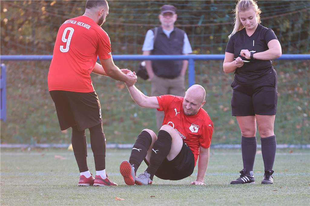Die Spvg Schwerin lag gegen Westfalia Huckarde mit 1:0 vorn, geriet mit 1:3 in Rückstand und kassierte nach dem 2:3 das 2:4 in der Schlussminute.