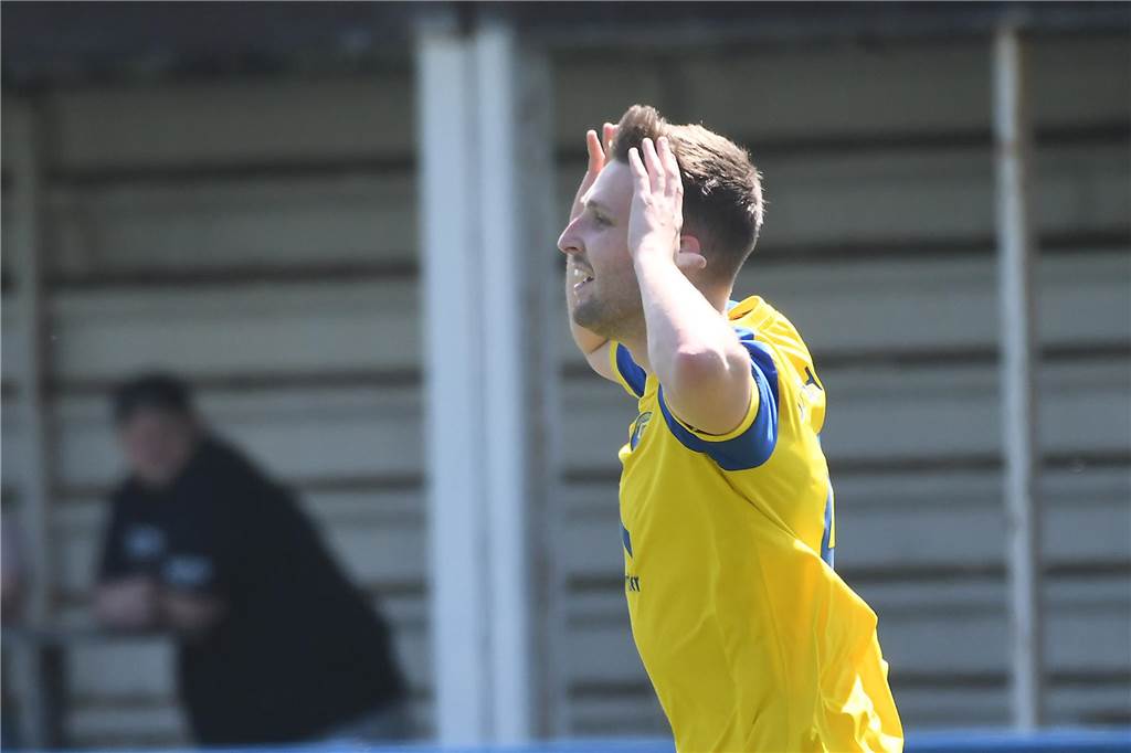 Die Spvg Schwerin zog trotz einer 2:0- und 3:2-Führung gegen den TuS Heven mit 3:4 den Kürzeren.