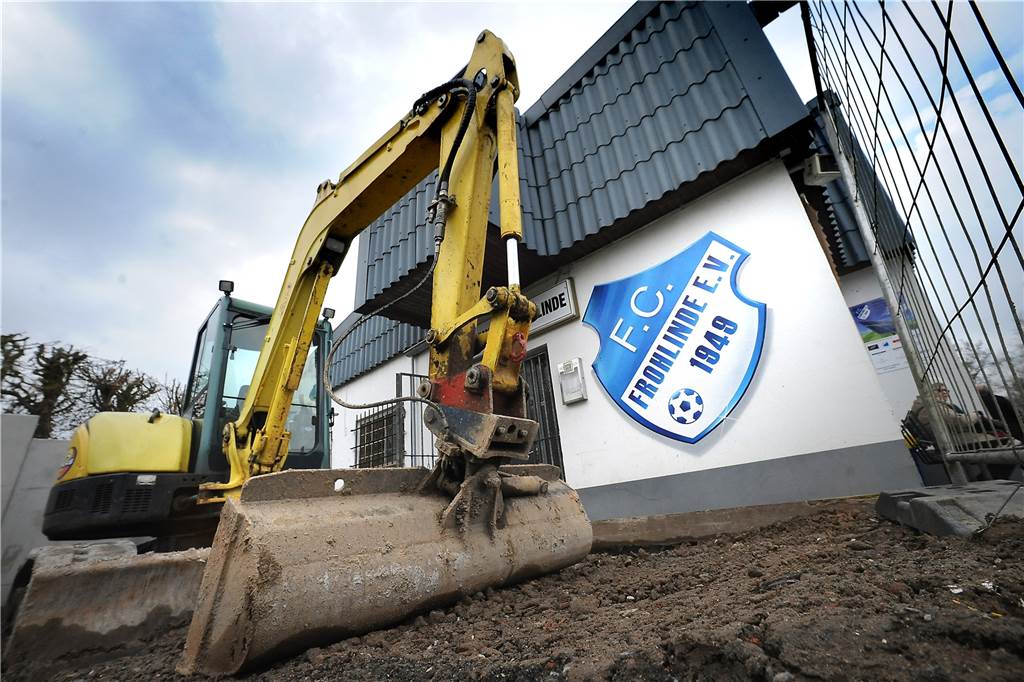 49.273 Euro fließen in die Castrop-Rauxeler Vereine Die SSV-Höchstsumme hat der FC Frohlinde erhalten, der damit den zweiten Bauabschnitt des Umbaus seines Vereinsheims an der Brandheide stemmen konnte.