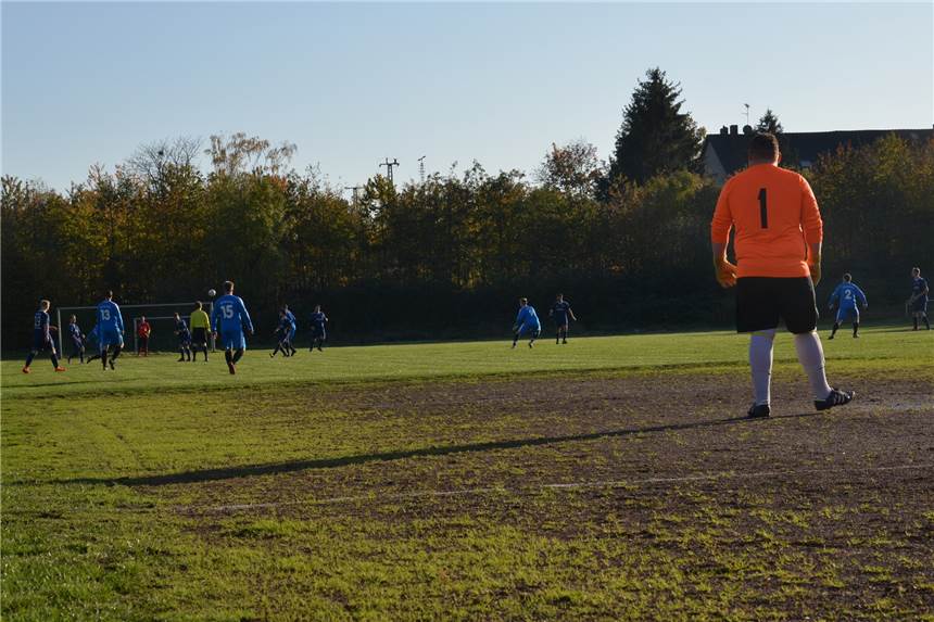 Stadt Castrop-Rauxel öffnet die Sportplätze - mit Einschränkungen Die Stadt Castrop-Rauxel öffnet wieder die Sportplätze. Trainiert werden darf aber nur ohne Körperkontakt.