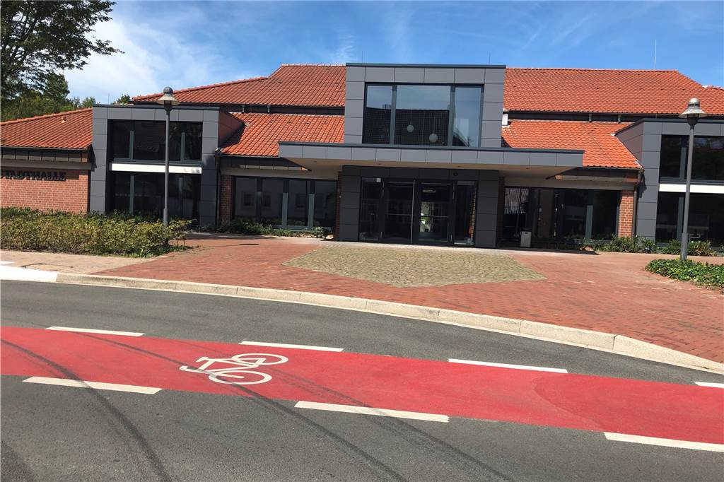 Umbau beendet: Gesundheitsminister Spahn soll Olfener Stadthalle einweihen Die Stadthalle ist fertig umgebaut. Veranstaltungen von Abiball über Karneval bis Familienfeier sollen hier künftig stattfinden.