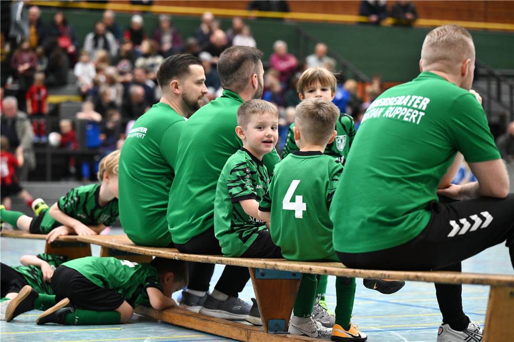 Die Stadtmeisterschaft der G-Junioren wurde wieder als Spielfest ausgetragen. Mit dabei waren Teams des TuS Haltern am See, TuS Sythen, SV Hullern, BW Lavesum, SV Bossendorf und JSG ETuS/Lippramsdorf.
