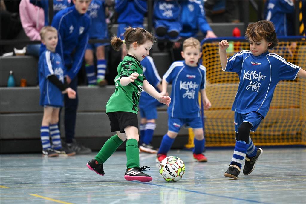 Die Stadtmeisterschaft der G-Junioren wurde wieder als Spielfest ausgetragen. Mit dabei waren Teams des TuS Haltern am See, TuS Sythen, SV Hullern, BW Lavesum, SV Bossendorf und JSG ETuS/Lippramsdorf.