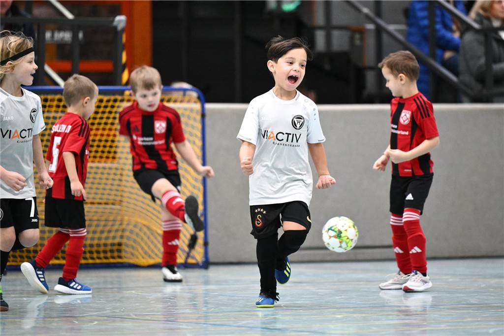 Die Stadtmeisterschaft der G-Junioren wurde wieder als Spielfest ausgetragen. Mit dabei waren Teams des TuS Haltern am See, TuS Sythen, SV Hullern, BW Lavesum, SV Bossendorf und JSG ETuS/Lippramsdorf.
