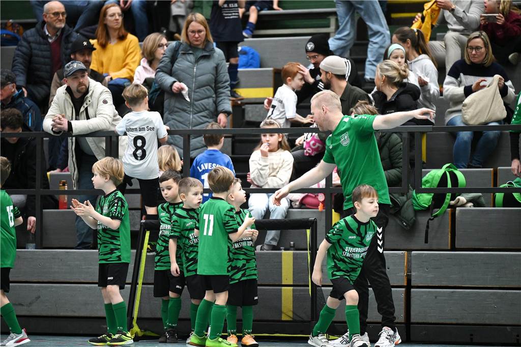 Die Stadtmeisterschaft der G-Junioren wurde wieder als Spielfest ausgetragen. Mit dabei waren Teams des TuS Haltern am See, TuS Sythen, SV Hullern, BW Lavesum, SV Bossendorf und JSG ETuS/Lippramsdorf.