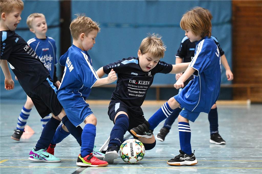 Die Stadtmeisterschaft der G-Junioren wurde wieder als Spielfest ausgetragen. Mit dabei waren Teams des TuS Haltern am See, TuS Sythen, SV Hullern, BW Lavesum, SV Bossendorf und JSG ETuS/Lippramsdorf.