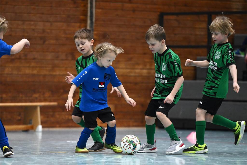 Die Stadtmeisterschaft der G-Junioren wurde wieder als Spielfest ausgetragen. Mit dabei waren Teams des TuS Haltern am See, TuS Sythen, SV Hullern, BW Lavesum, SV Bossendorf und JSG ETuS/Lippramsdorf.