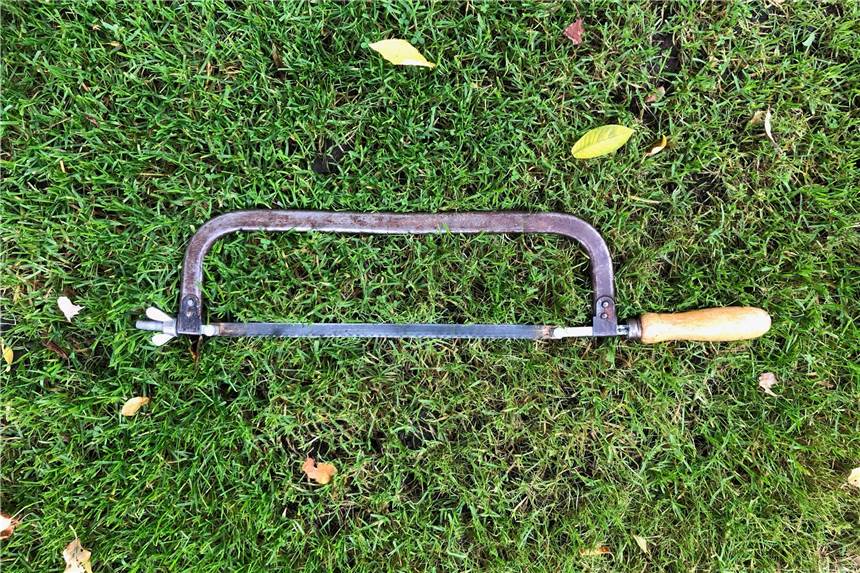 Metallstangen zersägt: Vandalismus auf Spielplatz in Castrop-Rauxel Die Stangen wurden mit einer Metallsäge durchgesägt.