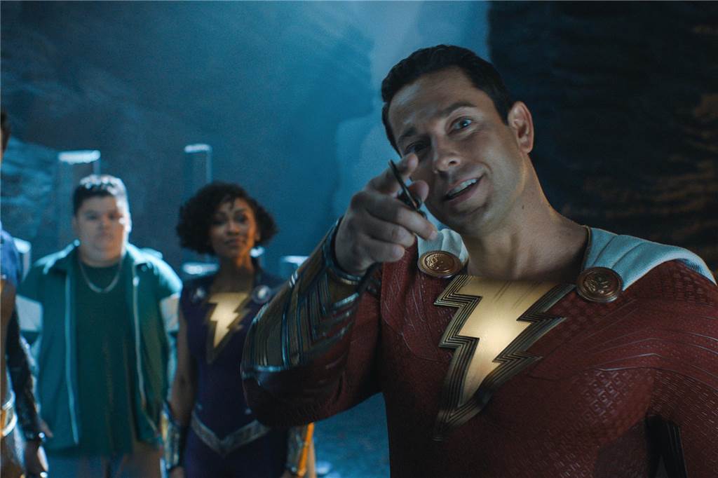 Teenager gegen antike Göttinnen Hauptdarsteller Zachary Levi