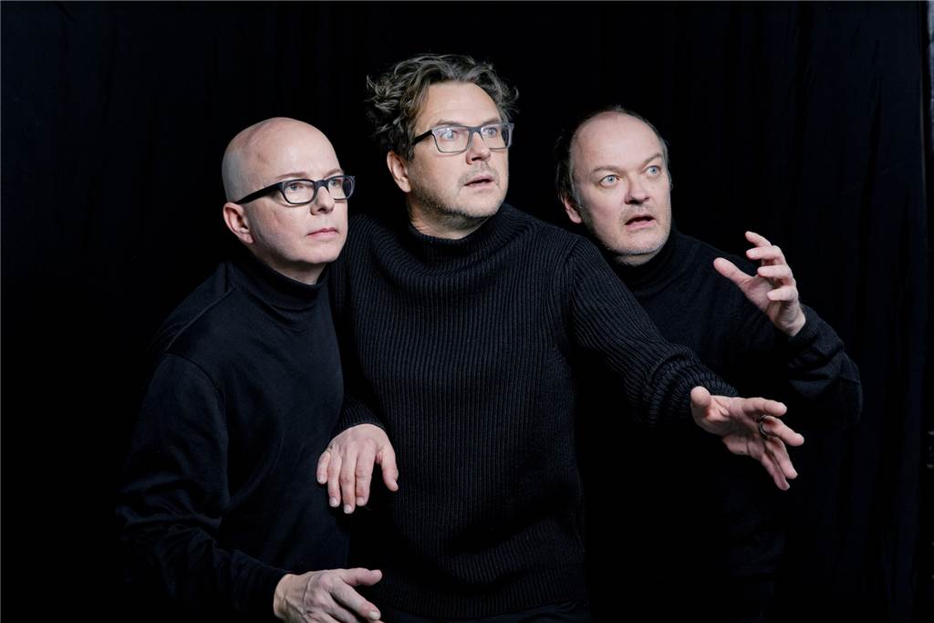 Weihnachtsgeschenke: Diese Events in der Region können Sie noch verschenken Die Stimmen dieser drei geheimnisvollen Gestalten haben Sie sicherlich schon einmal vernommen. Oliver Rohrbeck (l.) spricht Justus Jonas, Andreas Fröhlich Bob Andrews und Jens Wawrczeck (r.) Peter Shaw: Die drei ???
