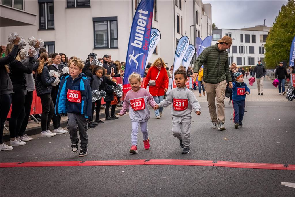Die Stimmung bei dem Kinderlauf Kids Fun Run am Phoenix-See war großartig.