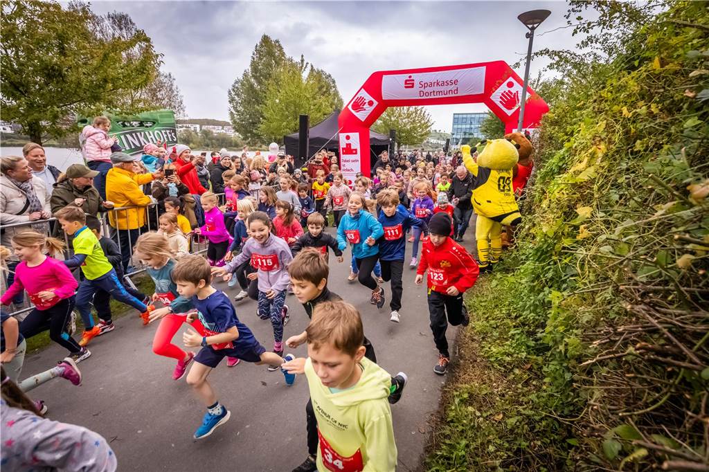 Die Stimmung bei dem Kinderlauf Kids Fun Run am Phoenix-See war großartig.