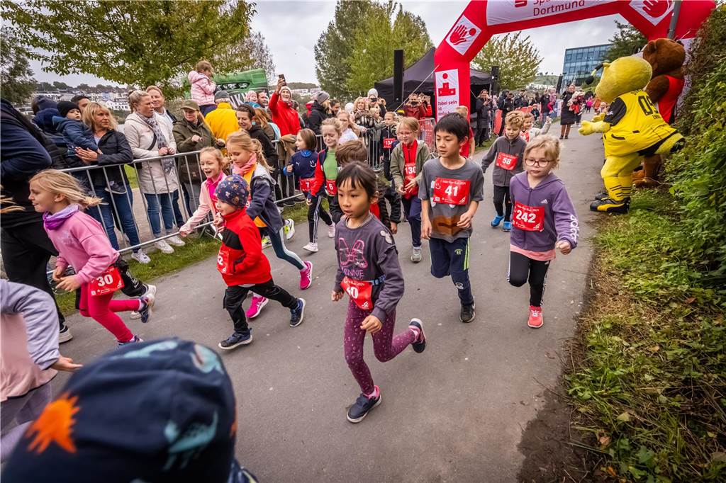 Die Stimmung bei dem Kinderlauf Kids Fun Run am Phoenix-See war großartig.
