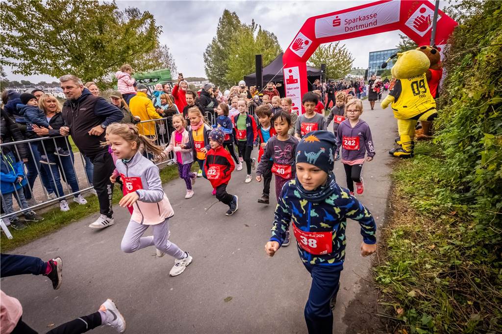 Die Stimmung bei dem Kinderlauf Kids Fun Run am Phoenix-See war großartig.