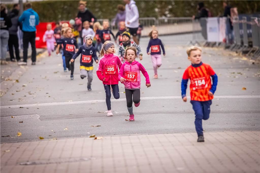 Die Stimmung bei dem Kinderlauf Kids Fun Run am Phoenix-See war großartig.