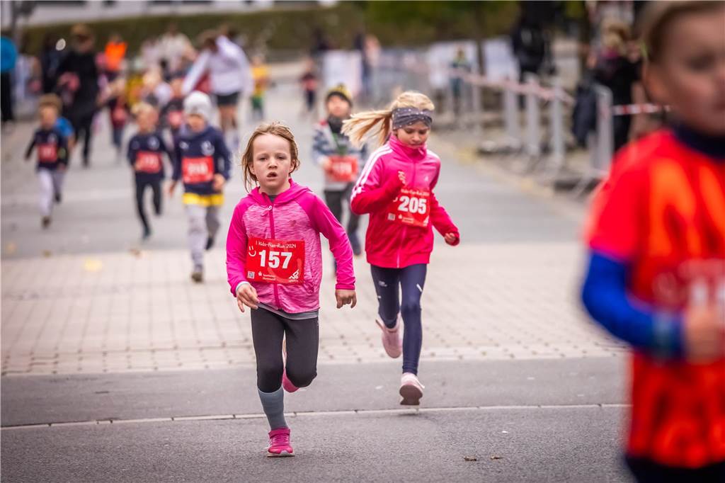 Die Stimmung bei dem Kinderlauf Kids Fun Run am Phoenix-See war großartig.