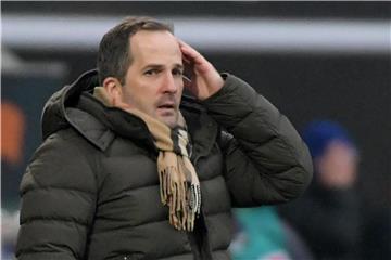 Die Strafe wegen unsportlichen Verhaltens für Trainer Manuel Baum wurde vom DFB-Sportgericht reduziert. foto: Stefan Puchner
