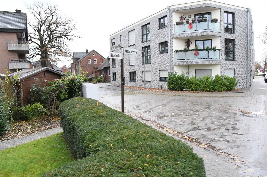 Elterntaxis in Olfen: Maßnahmen gegen gefährlichen Andrang vor der Grundschule Die Straße Zur Sängerlinde könnte eine Hol- und Bringzone bekommen.