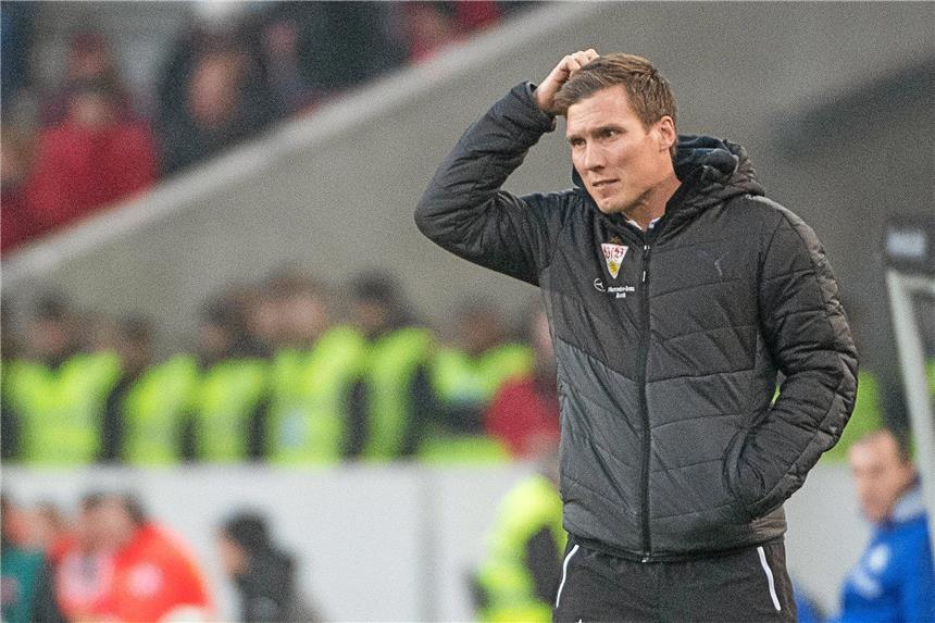 Die Suche nach einem Nachfolger für Hannes Wolf hat beim VfB Stuttgart begonnen.