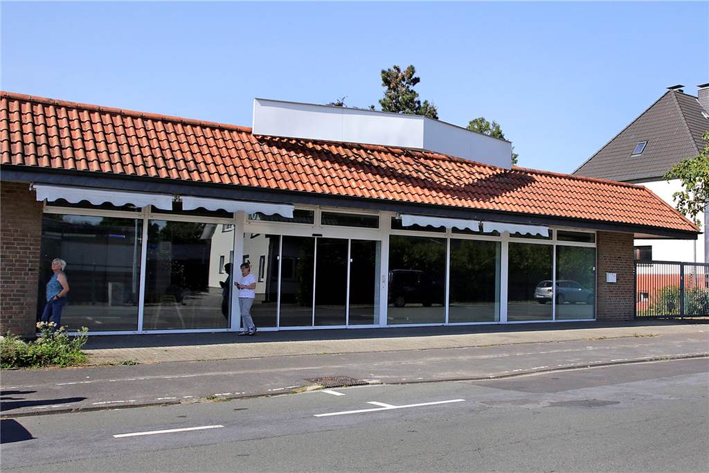 Halterner Tafel hat neues Domizil gefunden: „Die perfekte Lösung“ Die Tafel zieht in das ehemalige Sporthaus Steckel an der Recklinghäuser Straße 52, das zuletzt die Modemarke Canda beherbergt hat.