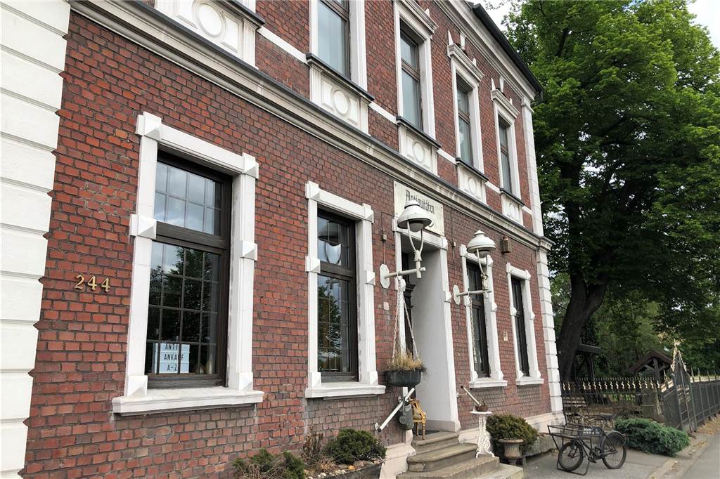 Ehemaliges Antiquitätenhaus an Dortmunder Straße wird abgerissen Die Tage des markanten Gebäudes sind gezählt.