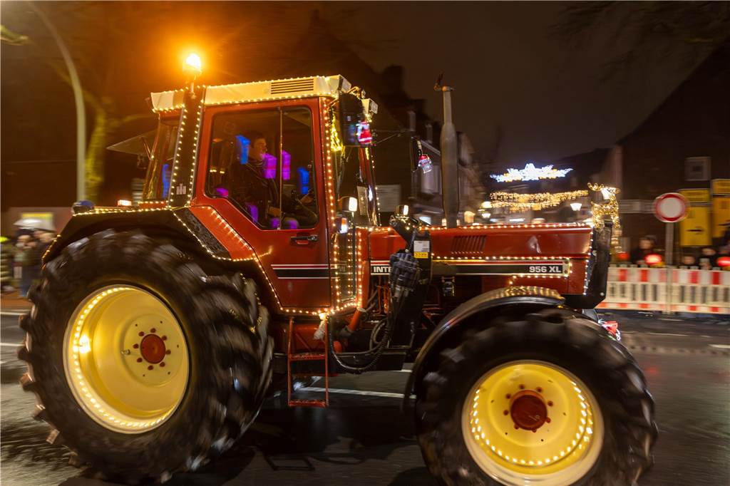 Die Teilnehmer hatten wieder viel Kreativität an den Tag gelegt, um den Zuschauern ein besonderes Erlebnis in der Vorweihnachtszeit zu bieten. 