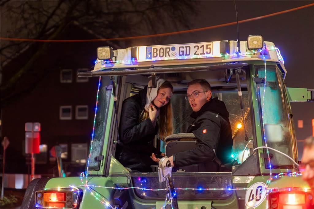 Die Teilnehmer hatten wieder viel Kreativität an den Tag gelegt, um den Zuschauern ein besonderes Erlebnis in der Vorweihnachtszeit zu bieten. 