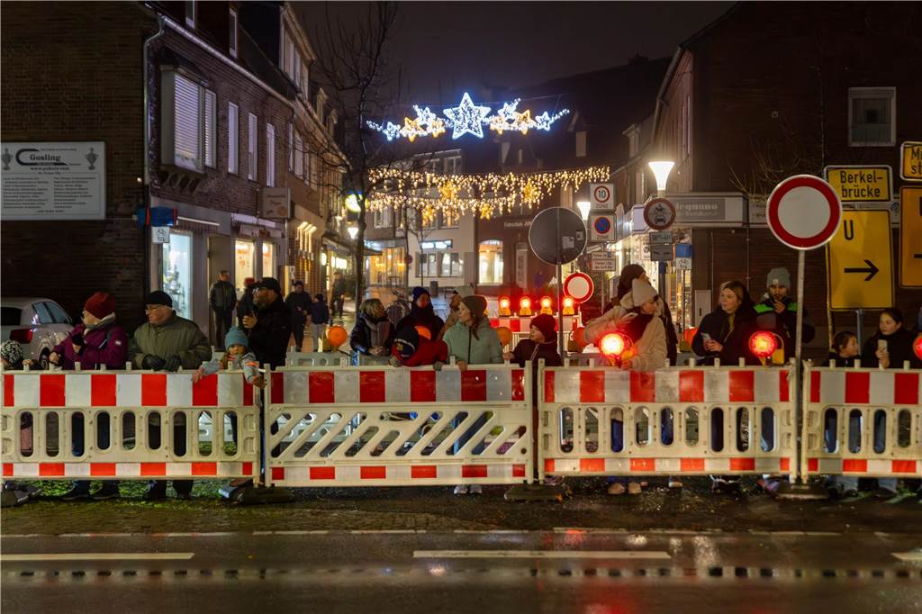 Die Teilnehmer hatten wieder viel Kreativität an den Tag gelegt, um den Zuschauern ein besonderes Erlebnis in der Vorweihnachtszeit zu bieten. 