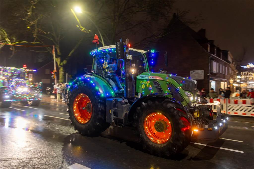 Die Teilnehmer hatten wieder viel Kreativität an den Tag gelegt, um den Zuschauern ein besonderes Erlebnis in der Vorweihnachtszeit zu bieten. 
