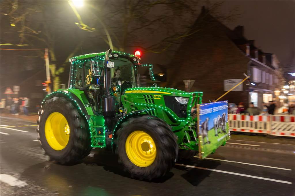Die Teilnehmer hatten wieder viel Kreativität an den Tag gelegt, um den Zuschauern ein besonderes Erlebnis in der Vorweihnachtszeit zu bieten. 