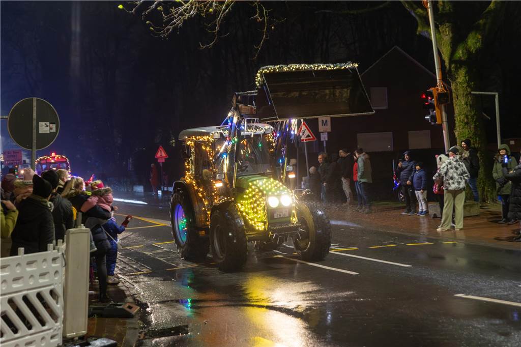 Die Teilnehmer hatten wieder viel Kreativität an den Tag gelegt, um den Zuschauern ein besonderes Erlebnis in der Vorweihnachtszeit zu bieten. 