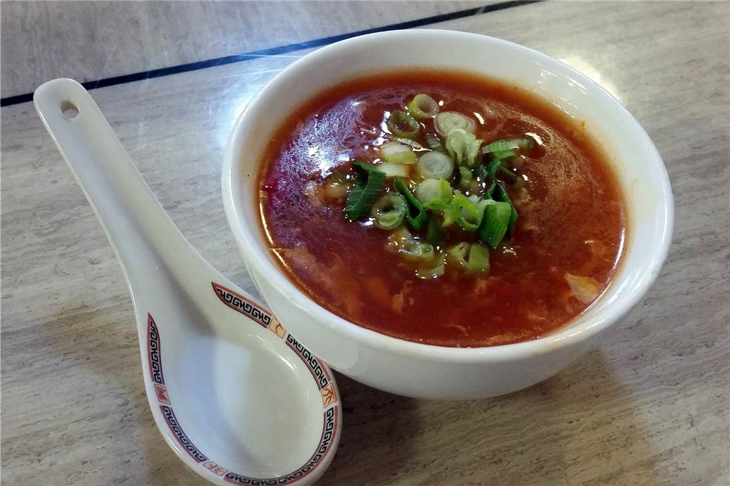 Im Ahauser Asia-Restaurant „Mongolei“ hat der Gast die Qual der Wahl Die Tomatensuppe