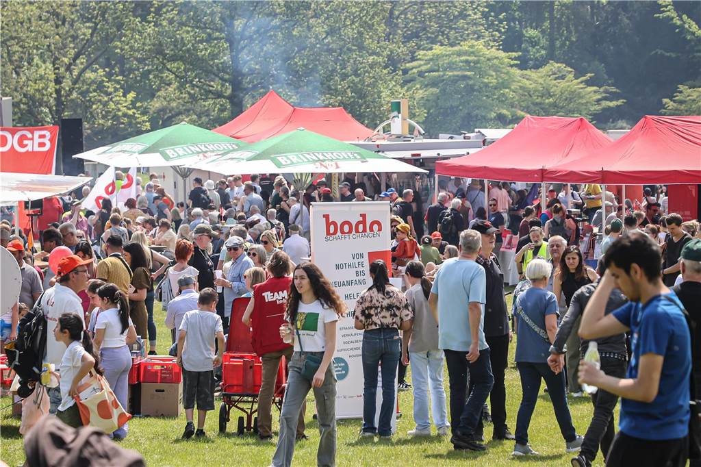 Die traditionelle Mai-Demo und das anschließende Familienfest des Deutschen Gewerkschaftsbundes (DGB) in Dortmund lockten Tausende an.